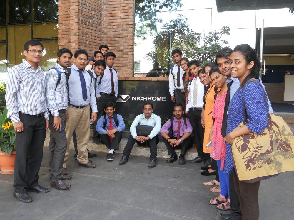 Students of IPS visited Nichrome Company